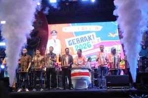 Plt Bupati Bekasi Asep Surya Atmaja bersama unsur Forkopimda, membuka event Gebyar Pariwisata dan Ekonomi Kreatif Vol-2 (Gebrak 2) Tahun 2026. Bertempat di Kawasan Distrik 1 Meikarta, Cikarang Selatan. Jum'at, (7/8)