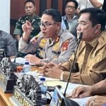 Bupati Muba H M Toha Tohet SH, Ketua DPRD Muba Afitni Junaidi Gumay SE, dan Kapolres Muba AKBP Adik Listiyono SIK MH menerima perwakilan masyarakat yang menggelar aksi damai di depan Kantor DPRD Muba, Selasa (8/9/2026).